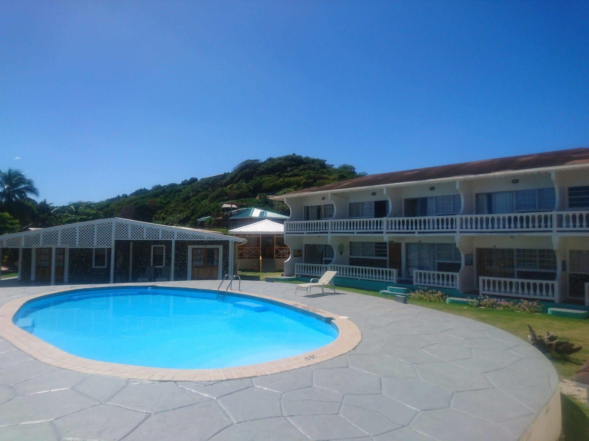 Kings Landing Hotel Cliftons 외부 사진