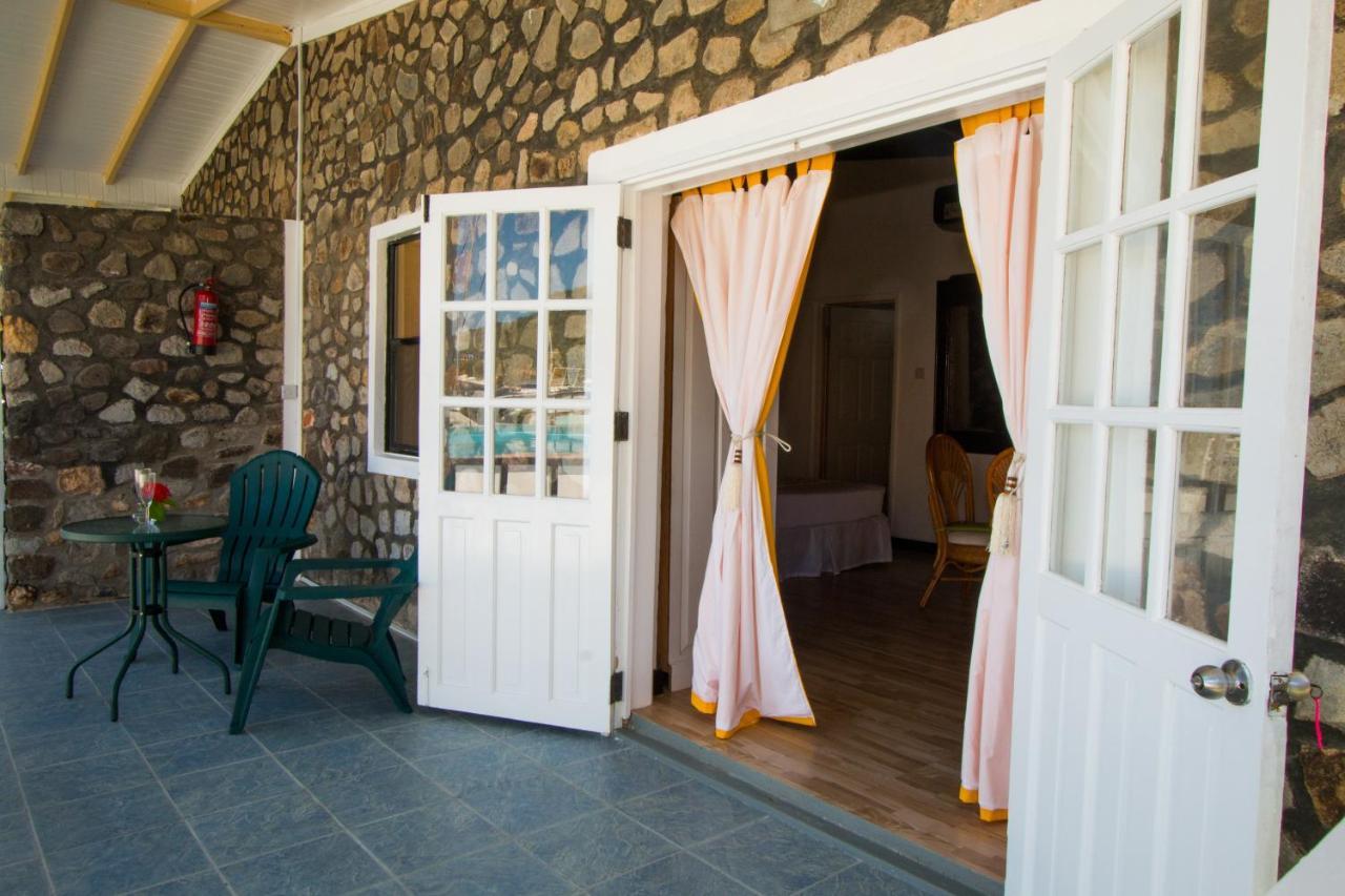 Kings Landing Hotel Cliftons 외부 사진